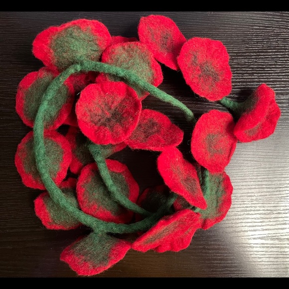 Brand New Handmade Felted Wool Flower Boa Garland Scarf - Picture 11 of 13